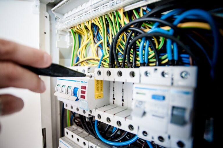 Impianti elettrici e incentivi industria 4.0
